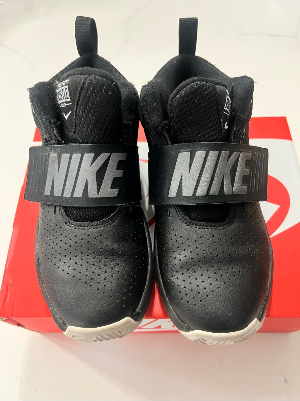 Nike Kids Black Strap Sneakers